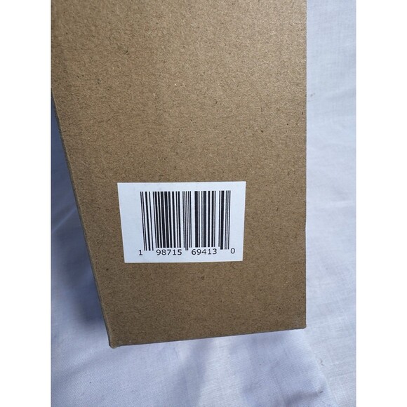 Two 16oz Empty Glass Spray Bottle Refillable Containers with Silicone Sleeve - Picture 5 of 9